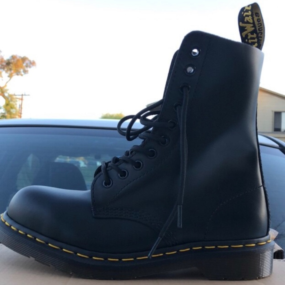 Dr martens black boots